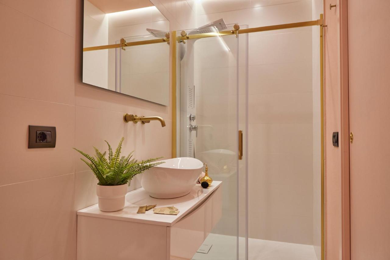 After8-Flamingo Apartment เมสเตร ภายนอก รูปภาพ
